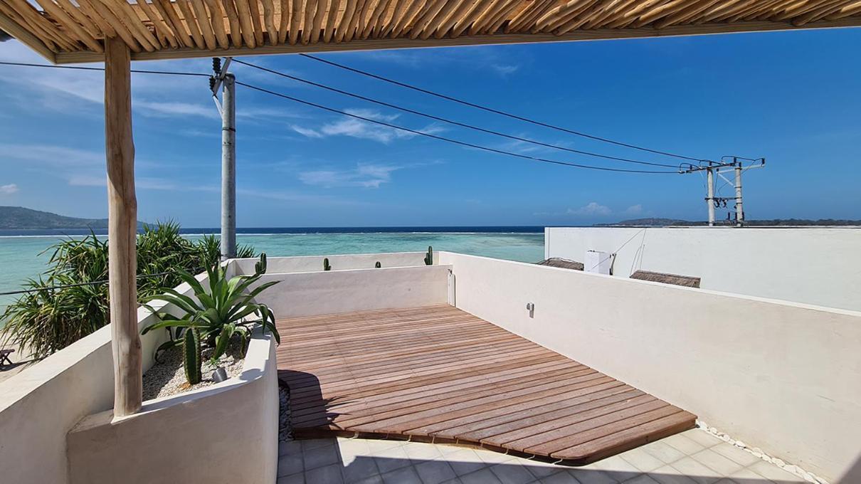 Shore Thing Gili Air Beachfront Apartment Extérieur photo